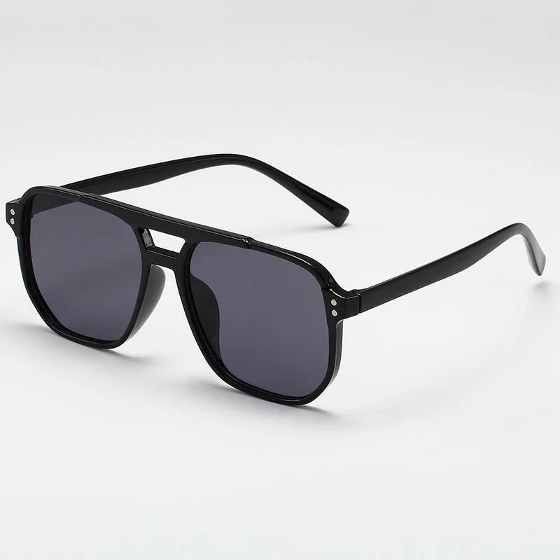 Blokz™ – Oversized Vintage Square Shades
